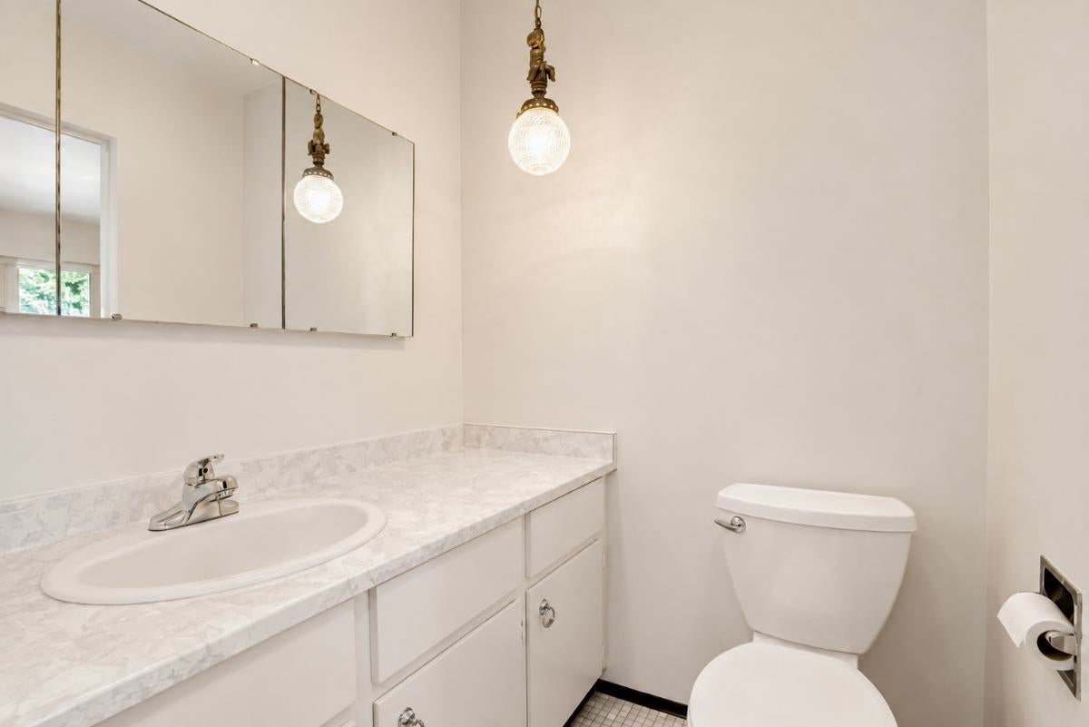232 Macdonald Avenue - Vancouver Heights Single Family Residence for Sale, 6 Bedrooms (R3158267)# - 17