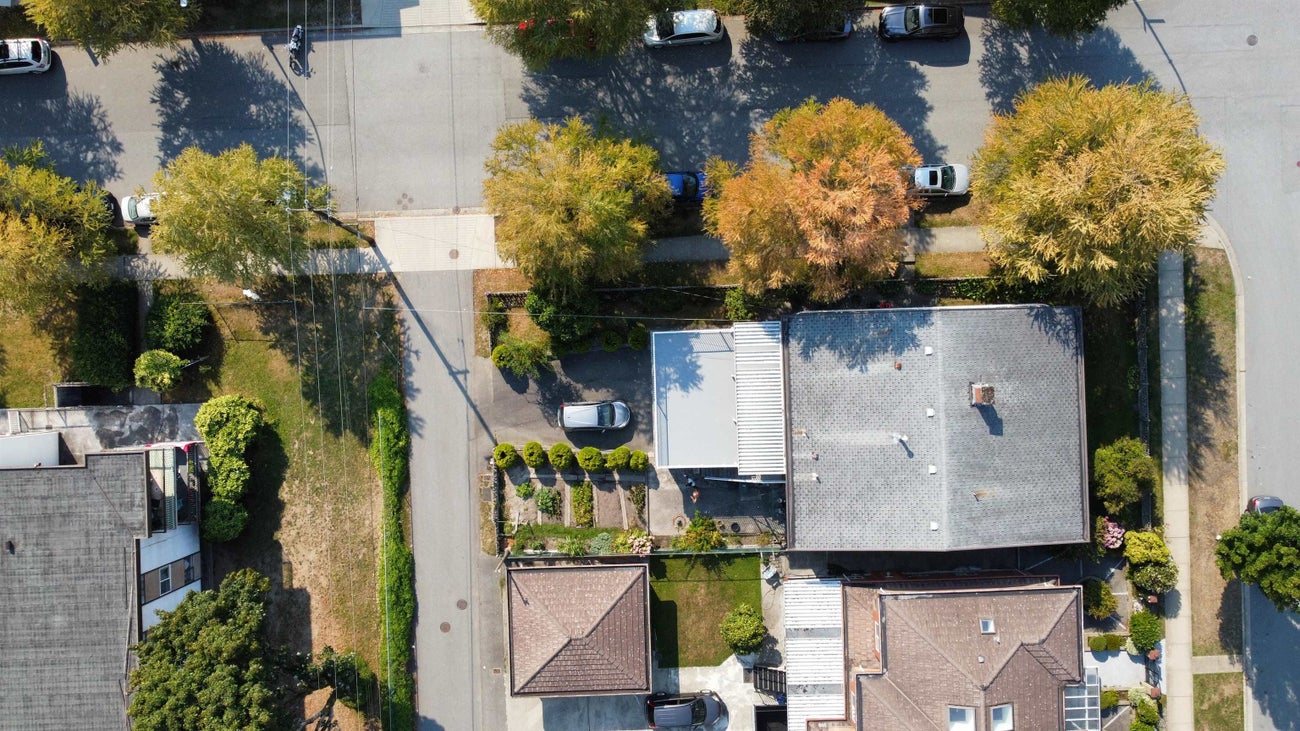 232 Macdonald Avenue - Vancouver Heights Single Family Residence for Sale, 6 Bedrooms (R3158267)# - 28