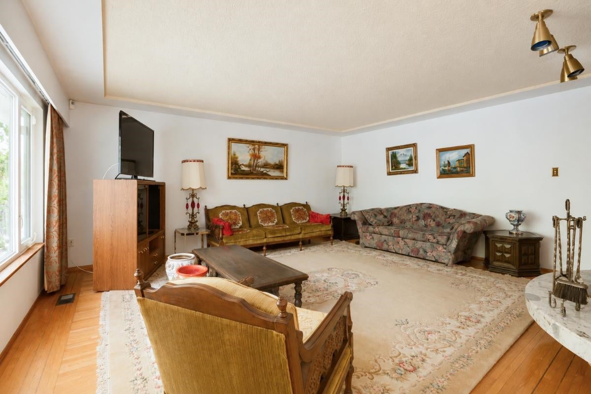 232 Macdonald Avenue - Vancouver Heights Single Family Residence for Sale, 6 Bedrooms (R3158267)# - 6