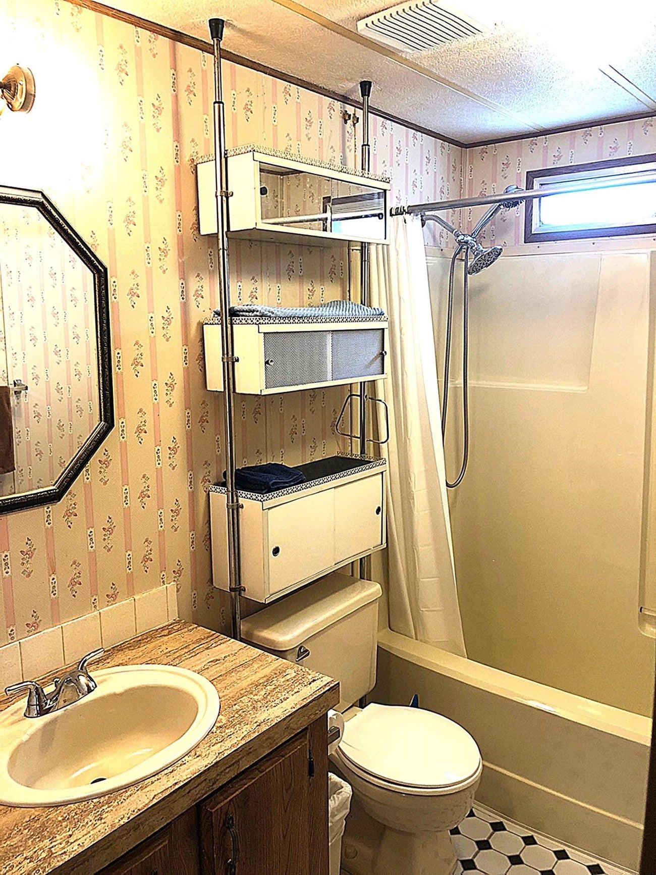 69 - 145 King Edward Street - Maillardville Manufactured Home for Sale, 2 Bedrooms (R3158278)# - 11 69 - 145 King Edward Street - Maillardville Manufactured Home for Sale, 2 Bedrooms (R3158278)# - 11