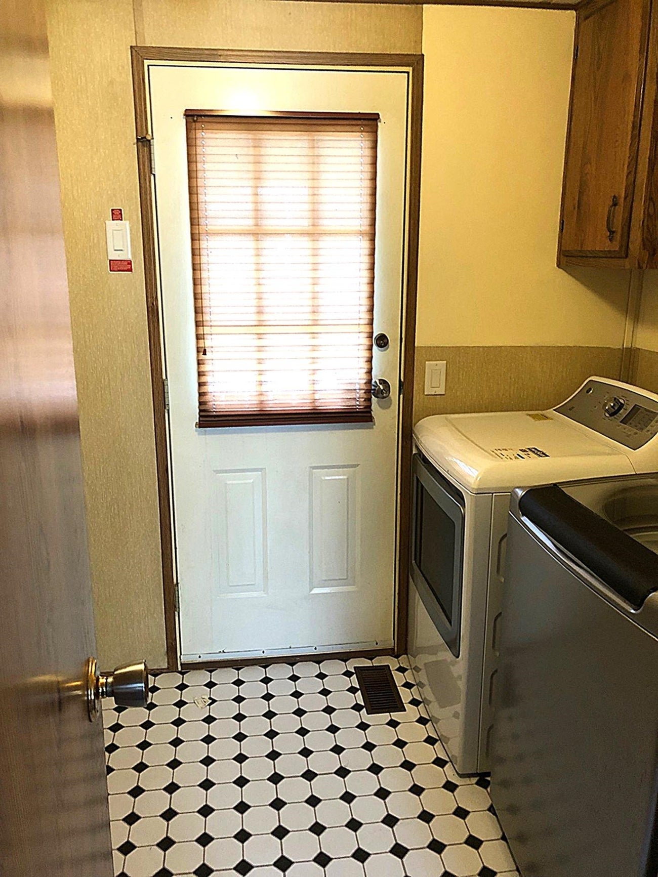 69 - 145 King Edward Street - Maillardville Manufactured Home for Sale, 2 Bedrooms (R3158278)# - 12 69 - 145 King Edward Street - Maillardville Manufactured Home for Sale, 2 Bedrooms (R3158278)# - 12
