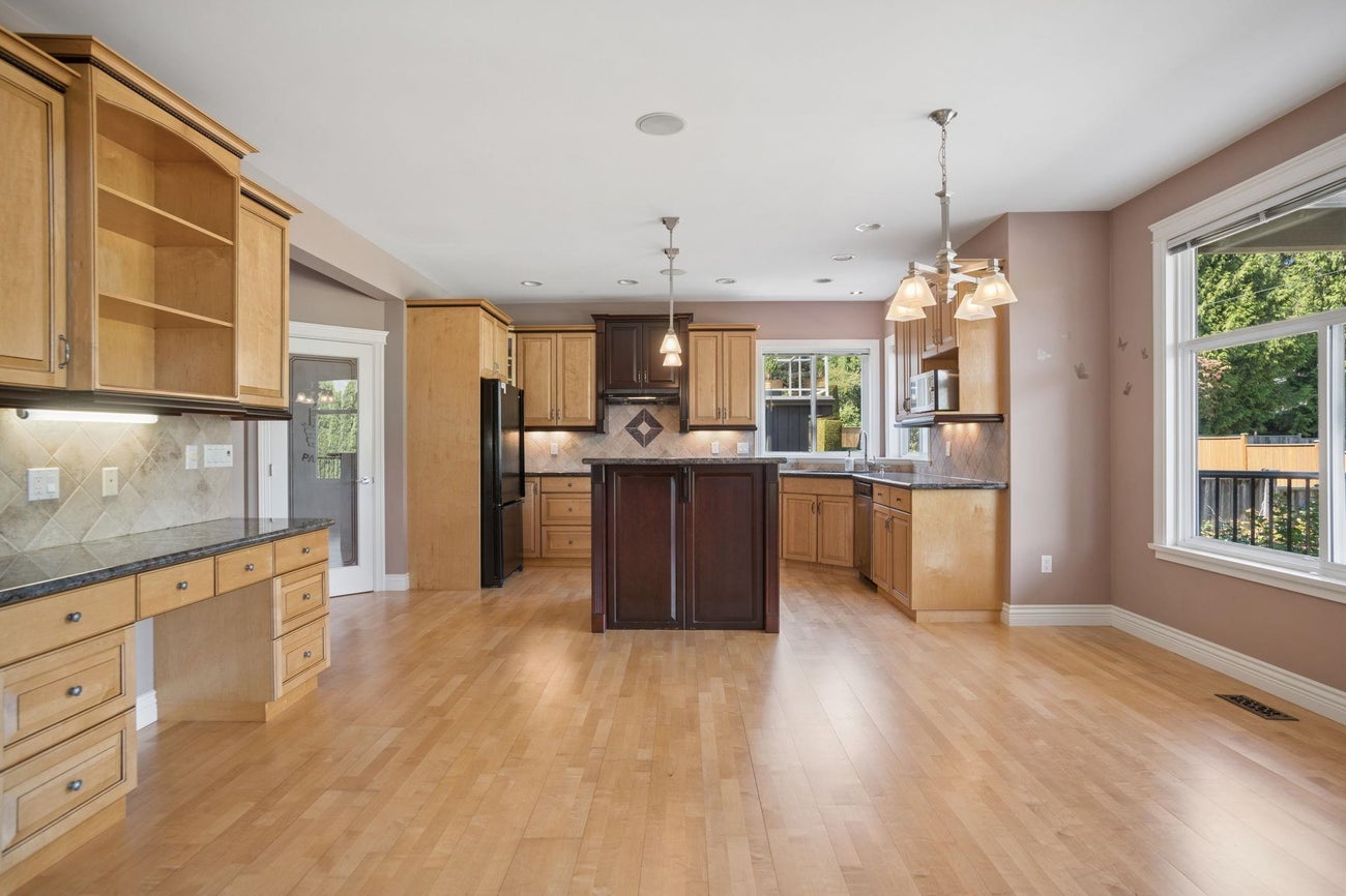 789 Grover Avenue - Coquitlam West Single Family Residence for Sale, 4 Bedrooms (R3158297)# - 14