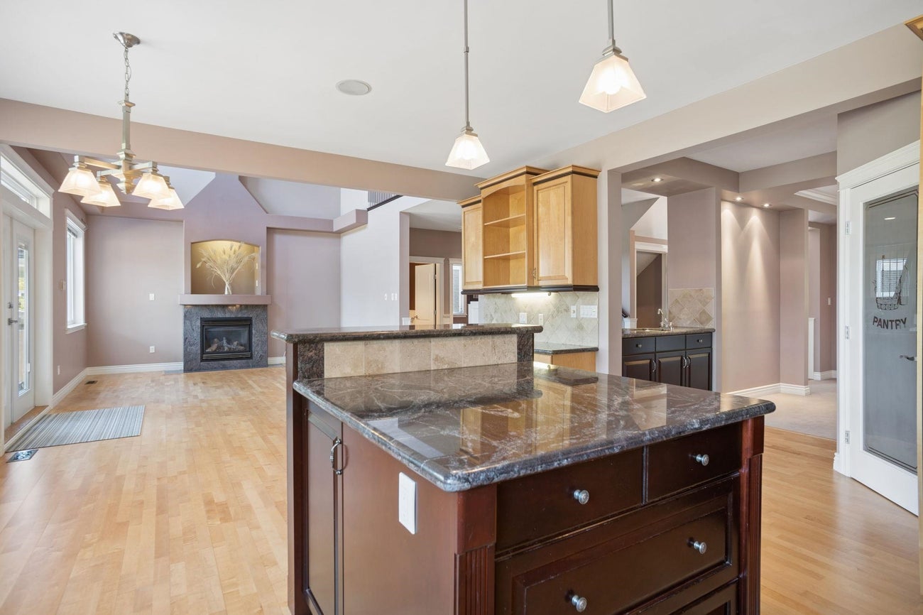 789 Grover Avenue - Coquitlam West Single Family Residence for Sale, 4 Bedrooms (R3158297)# - 17