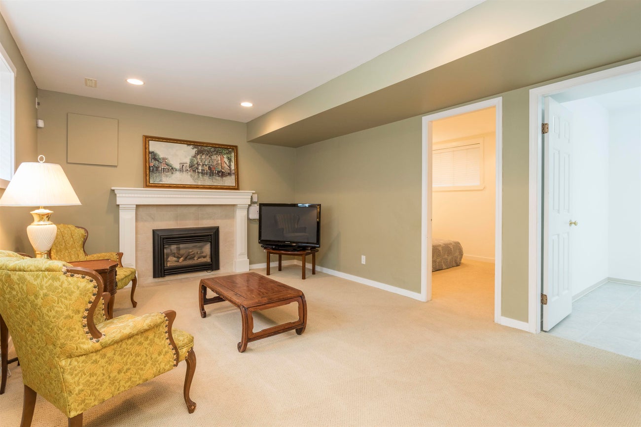 829 Alama Avenue - Coquitlam West Single Family Residence for Sale, 5 Bedrooms (R3158304)# - 27