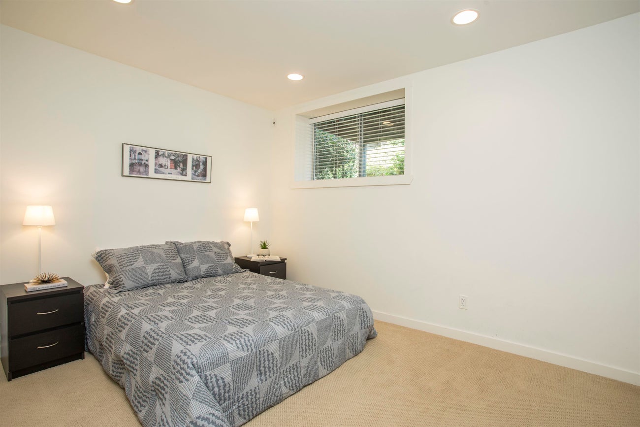 829 Alama Avenue - Coquitlam West Single Family Residence for Sale, 5 Bedrooms (R3158304)# - 29