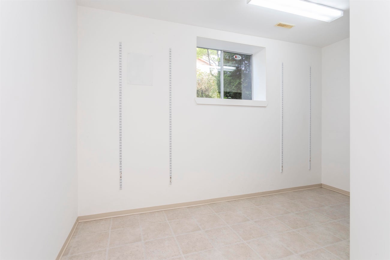 829 Alama Avenue - Coquitlam West Single Family Residence for Sale, 5 Bedrooms (R3158304)# - 30