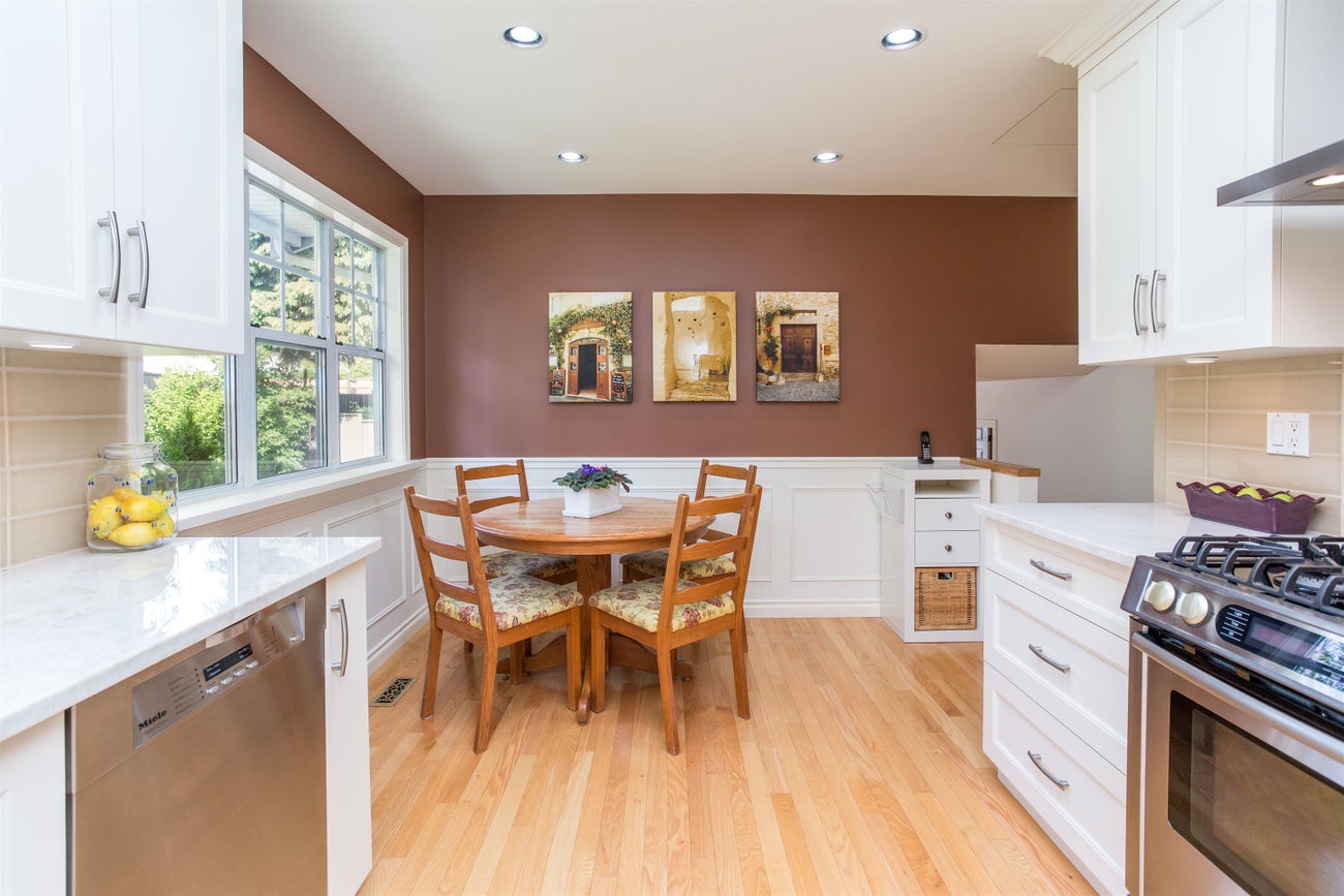 829 Alama Avenue - Coquitlam West Single Family Residence for Sale, 5 Bedrooms (R3158304)# - 6