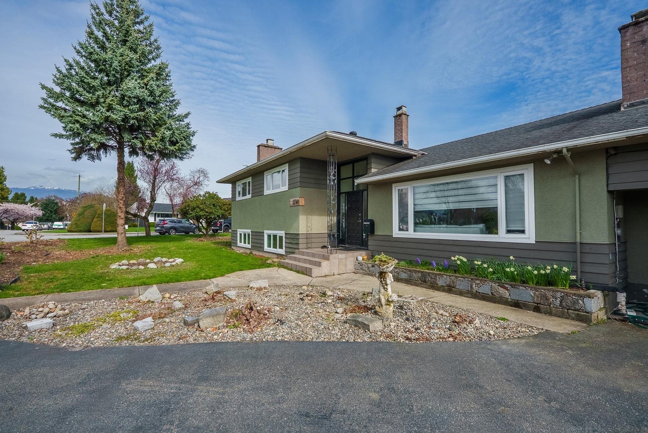 1740 Beta Avenue - Brentwood Park Single Family Residence for Sale, 4 Bedrooms (R3158911)# - 3