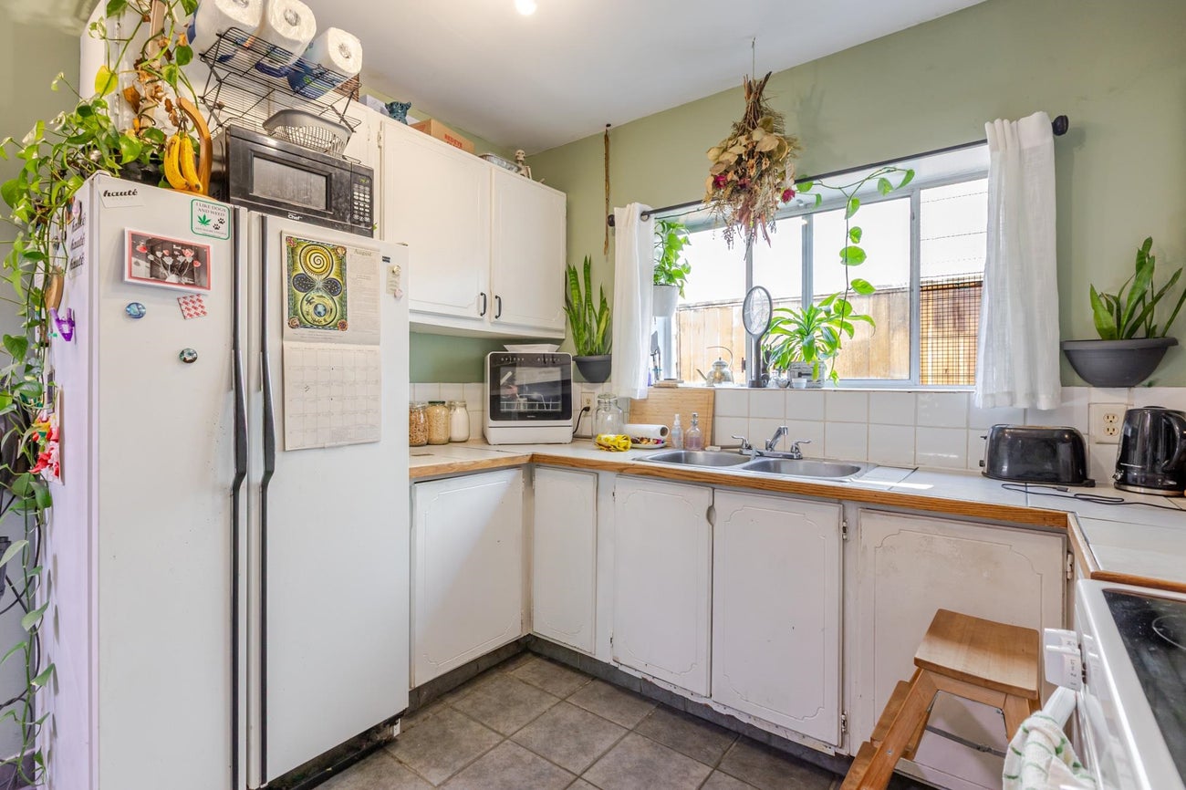 1253 Johnson Street - Canyon Springs Single Family Residence for Sale, 5 Bedrooms (R3159431)# - 23