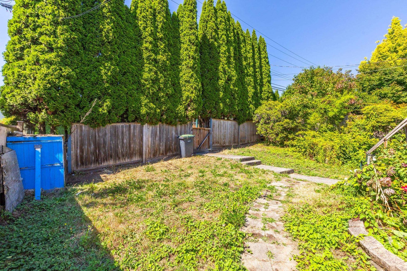 1253 Johnson Street - Canyon Springs Single Family Residence for Sale, 5 Bedrooms (R3159431)# - 3