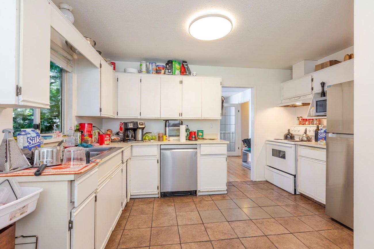 1253 Johnson Street - Canyon Springs Single Family Residence for Sale, 5 Bedrooms (R3159431)# - 9