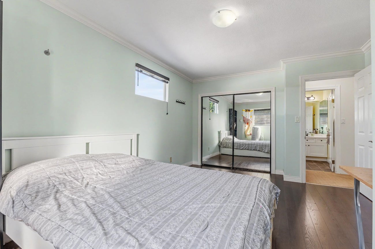 677 Gatensbury Street - Central Coquitlam Single Family Residence for Sale, 5 Bedrooms (R3159458)# - 19
