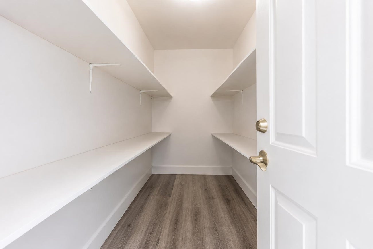 677 Gatensbury Street - Central Coquitlam Single Family Residence for Sale, 5 Bedrooms (R3159458)# - 28