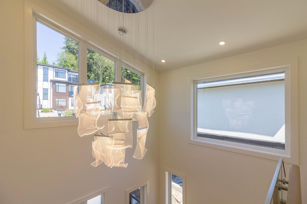 2256 Monashee Court - Coquitlam East Single Family Residence for Sale, 7 Bedrooms (R3159545)# - 16 2256 Monashee Court - Coquitlam East Single Family Residence for Sale, 7 Bedrooms (R3159545)# - 16