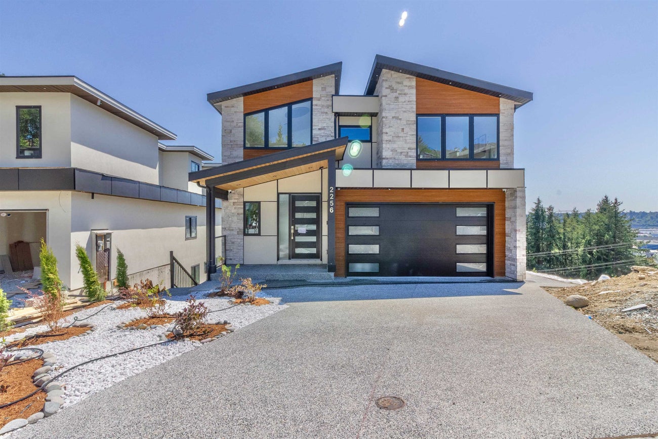 2256 Monashee Court - Coquitlam East Single Family Residence for Sale, 7 Bedrooms (R3159545)# - 1 2256 Monashee Court - Coquitlam East Single Family Residence for Sale, 7 Bedrooms (R3159545)# - 1