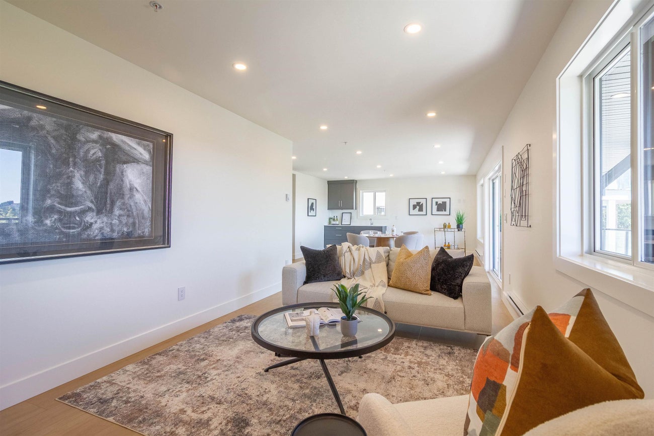 2256 Monashee Court - Coquitlam East Single Family Residence for Sale, 7 Bedrooms (R3159545)# - 31 2256 Monashee Court - Coquitlam East Single Family Residence for Sale, 7 Bedrooms (R3159545)# - 31