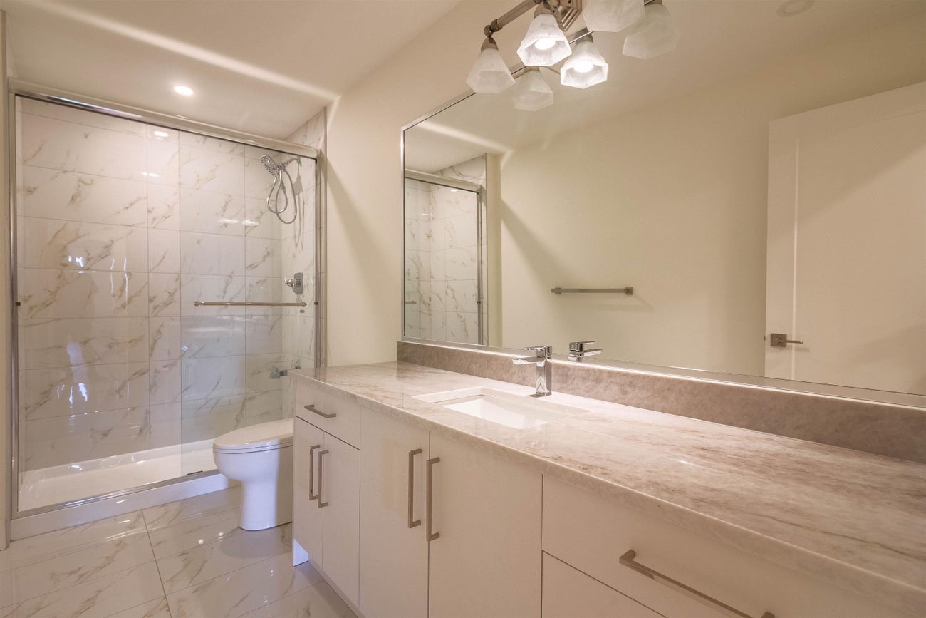 2256 Monashee Court - Coquitlam East Single Family Residence for Sale, 7 Bedrooms (R3159545)# - 38 2256 Monashee Court - Coquitlam East Single Family Residence for Sale, 7 Bedrooms (R3159545)# - 38