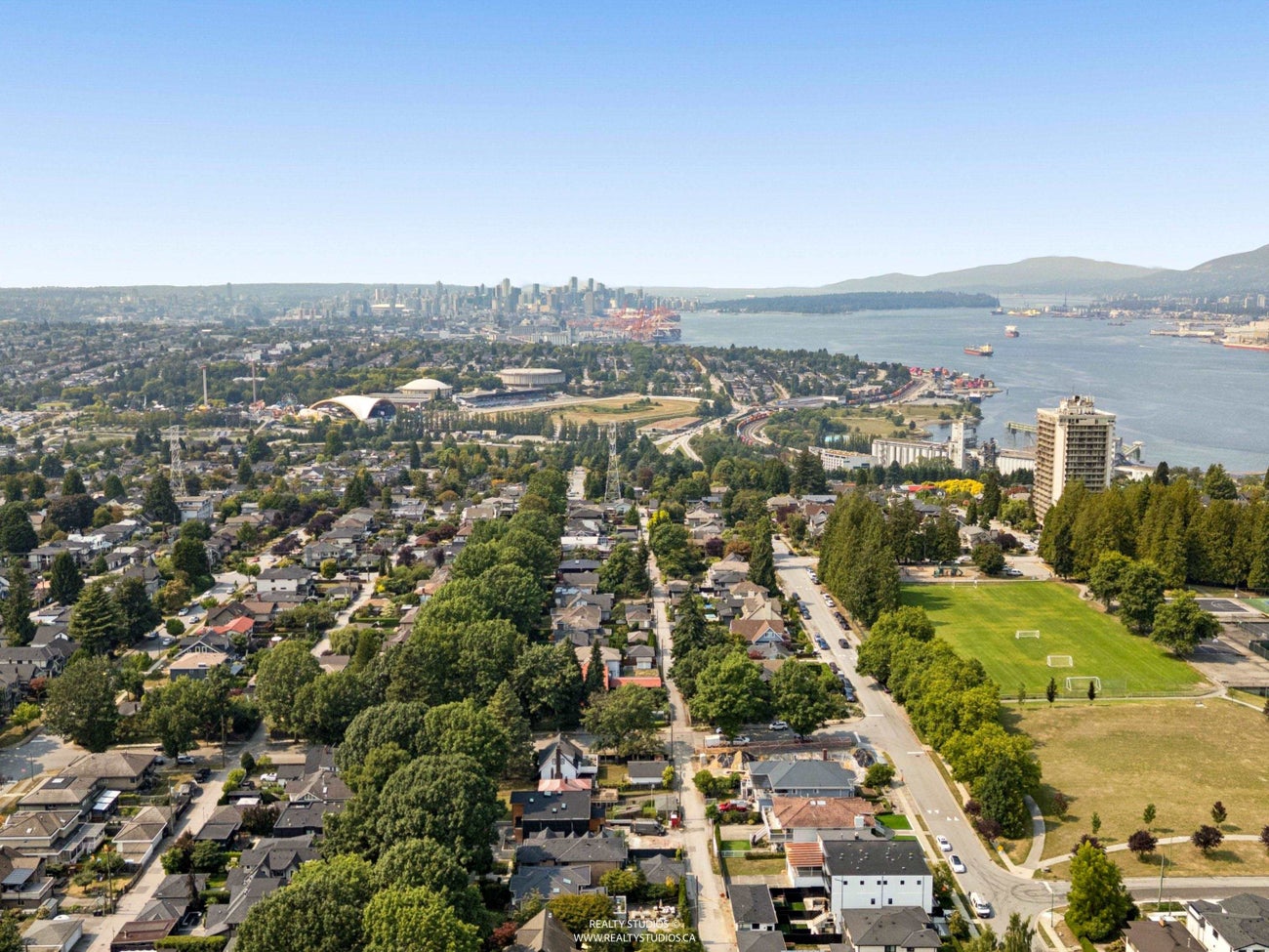 255 Carleton Avenue - Vancouver Heights Single Family Residence for Sale, 3 Bedrooms (R3159947)# - 40 255 Carleton Avenue - Vancouver Heights Single Family Residence for Sale, 3 Bedrooms (R3159947)# - 40