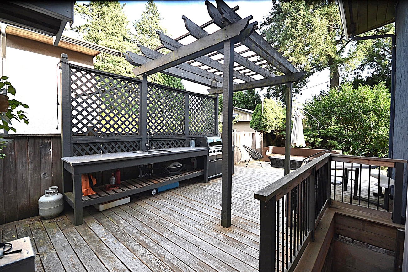 2280 King Albert Avenue - Central Coquitlam Single Family Residence for Sale, 4 Bedrooms (R3160235)# - 34