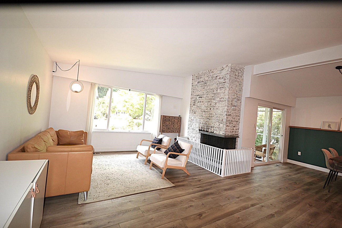 2280 King Albert Avenue - Central Coquitlam Single Family Residence for Sale, 4 Bedrooms (R3160235)# - 3 2280 King Albert Avenue - Central Coquitlam Single Family Residence for Sale, 4 Bedrooms (R3160235)# - 3