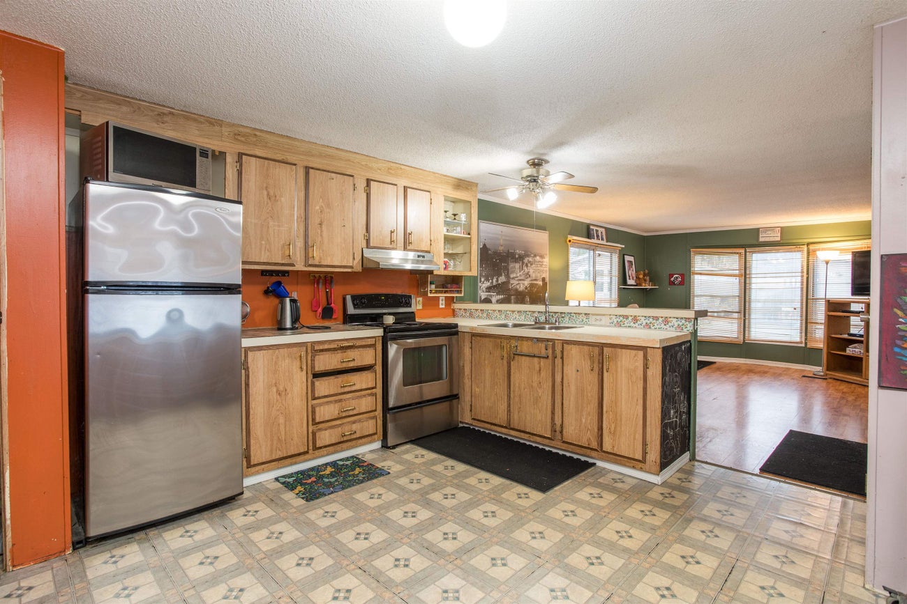 95 - 145 King Edward Street - Maillardville Manufactured Home for Sale, 3 Bedrooms (R3160464)# - 2