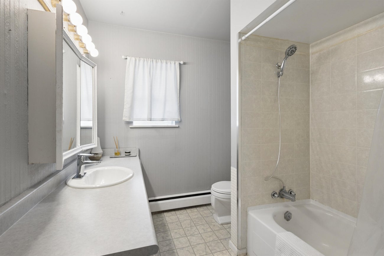 960 Cliff Avenue - Sperling-Duthie Single Family Residence for Sale, 3 Bedrooms (R3160467)# - 16