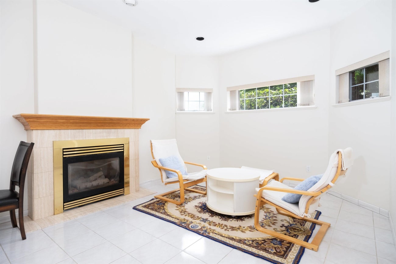2248 Sicamous Avenue - Coquitlam East Single Family Residence for Sale, 7 Bedrooms (R3160669)# - 15