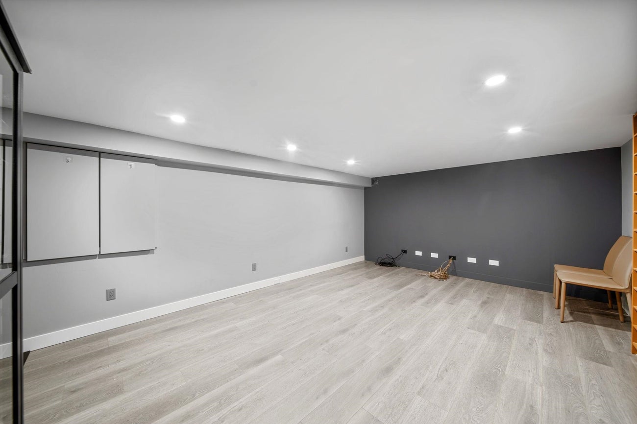 2480 Gale Avenue - Central Coquitlam Single Family Residence for Sale, 6 Bedrooms (R3162258)# - 24 2480 Gale Avenue - Central Coquitlam Single Family Residence for Sale, 6 Bedrooms (R3162258)# - 24