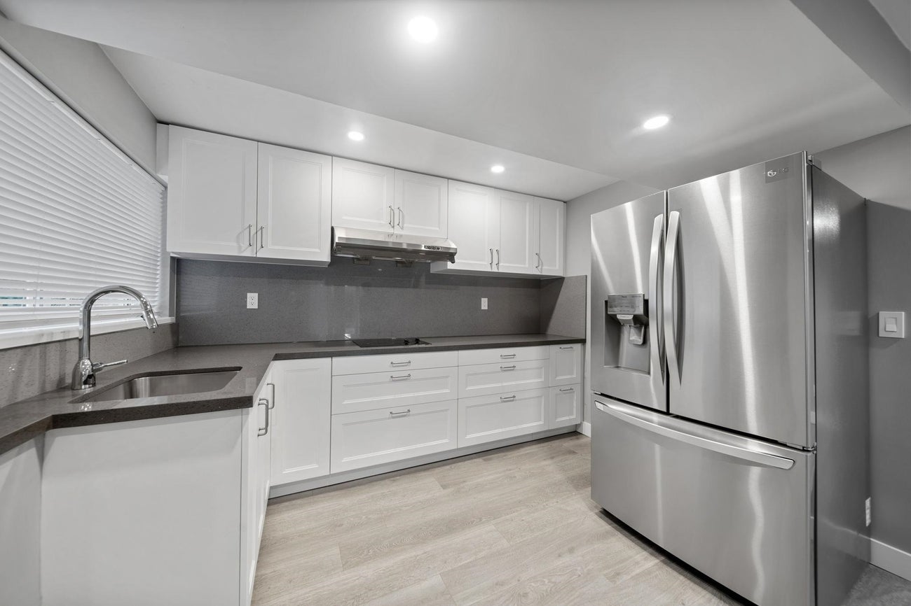 2480 Gale Avenue - Central Coquitlam Single Family Residence for Sale, 6 Bedrooms (R3162258)# - 28 2480 Gale Avenue - Central Coquitlam Single Family Residence for Sale, 6 Bedrooms (R3162258)# - 28