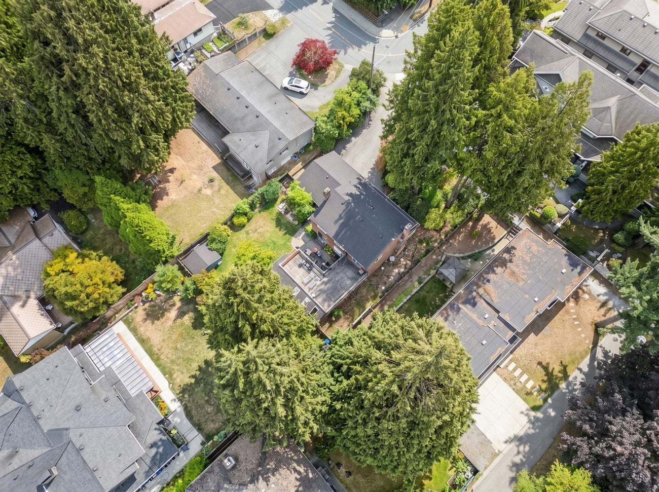 416 Fairway Street - Coquitlam West Single Family Residence for Sale, 4 Bedrooms (R3162304)# - 18