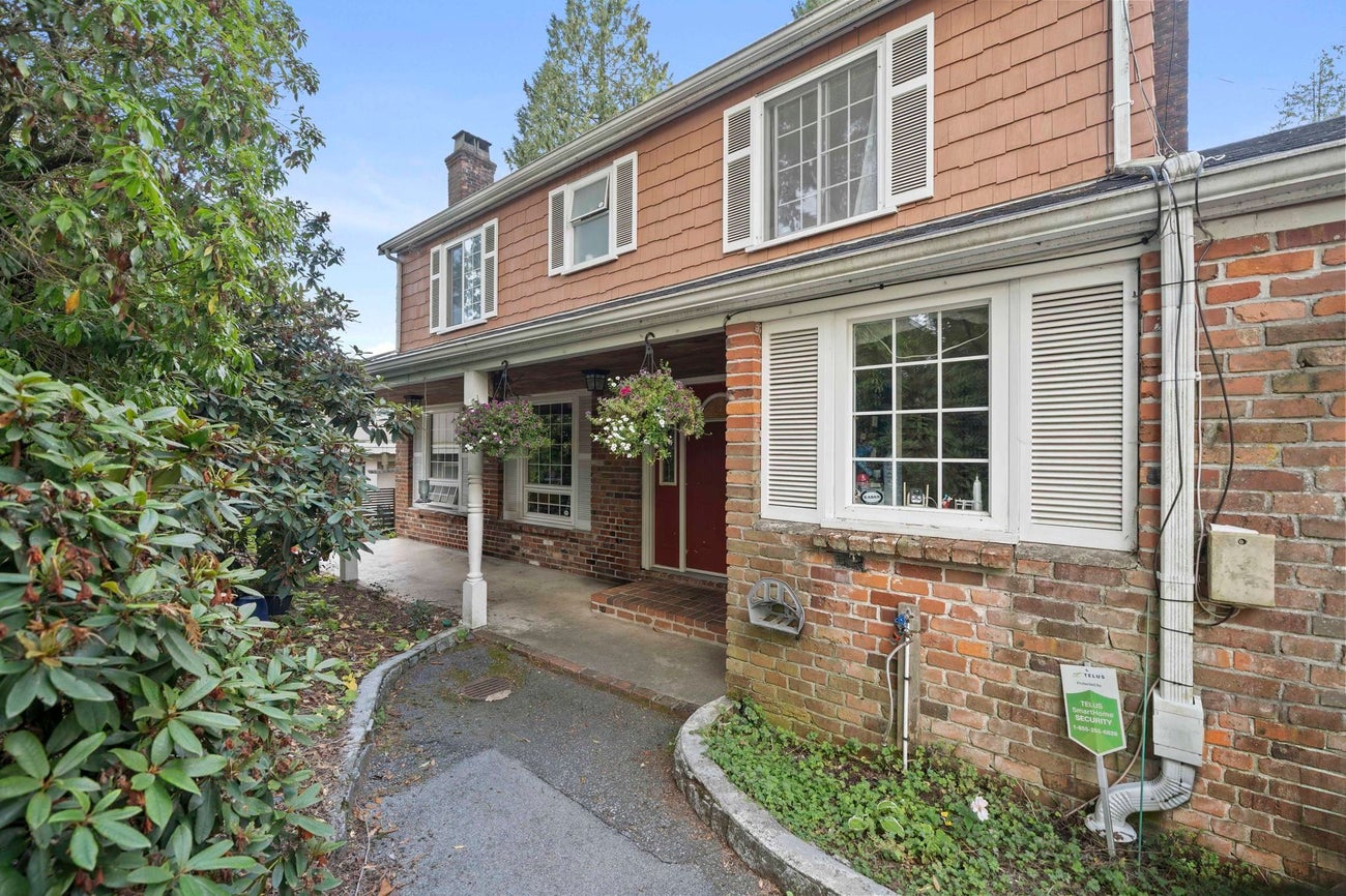 416 Fairway Street - Coquitlam West Single Family Residence for Sale, 4 Bedrooms (R3162304)# - 2