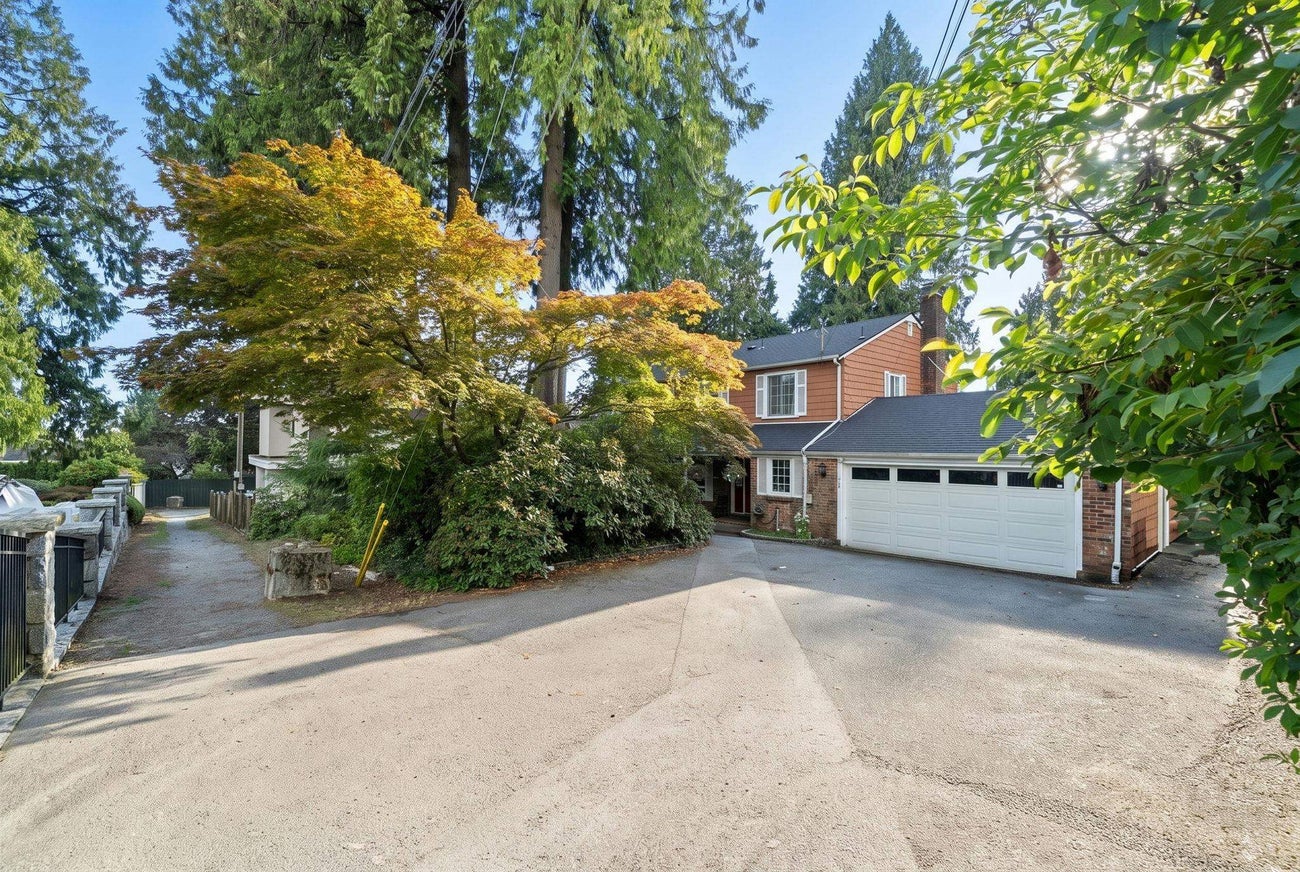 416 Fairway Street - Coquitlam West Single Family Residence for Sale, 4 Bedrooms (R3162304)# - 4