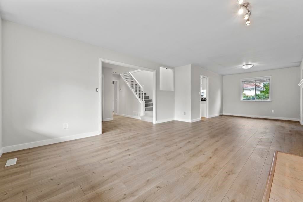 1830 Walnut Crescent - Central Coquitlam Single Family Residence for Sale, 4 Bedrooms (R3162406)# - 14 1830 Walnut Crescent - Central Coquitlam Single Family Residence for Sale, 4 Bedrooms (R3162406)# - 14