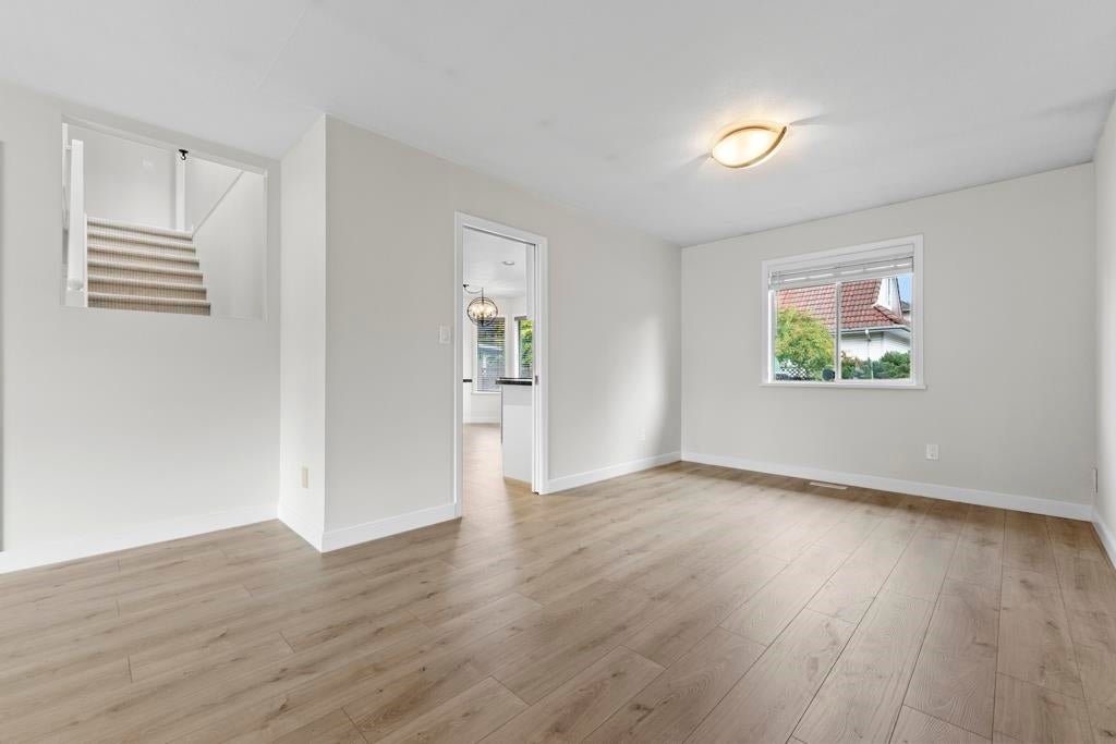 1830 Walnut Crescent - Central Coquitlam Single Family Residence for Sale, 4 Bedrooms (R3162406)# - 16 1830 Walnut Crescent - Central Coquitlam Single Family Residence for Sale, 4 Bedrooms (R3162406)# - 16