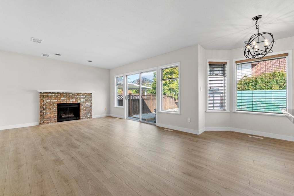 1830 Walnut Crescent - Central Coquitlam Single Family Residence for Sale, 4 Bedrooms (R3162406)# - 5 1830 Walnut Crescent - Central Coquitlam Single Family Residence for Sale, 4 Bedrooms (R3162406)# - 5