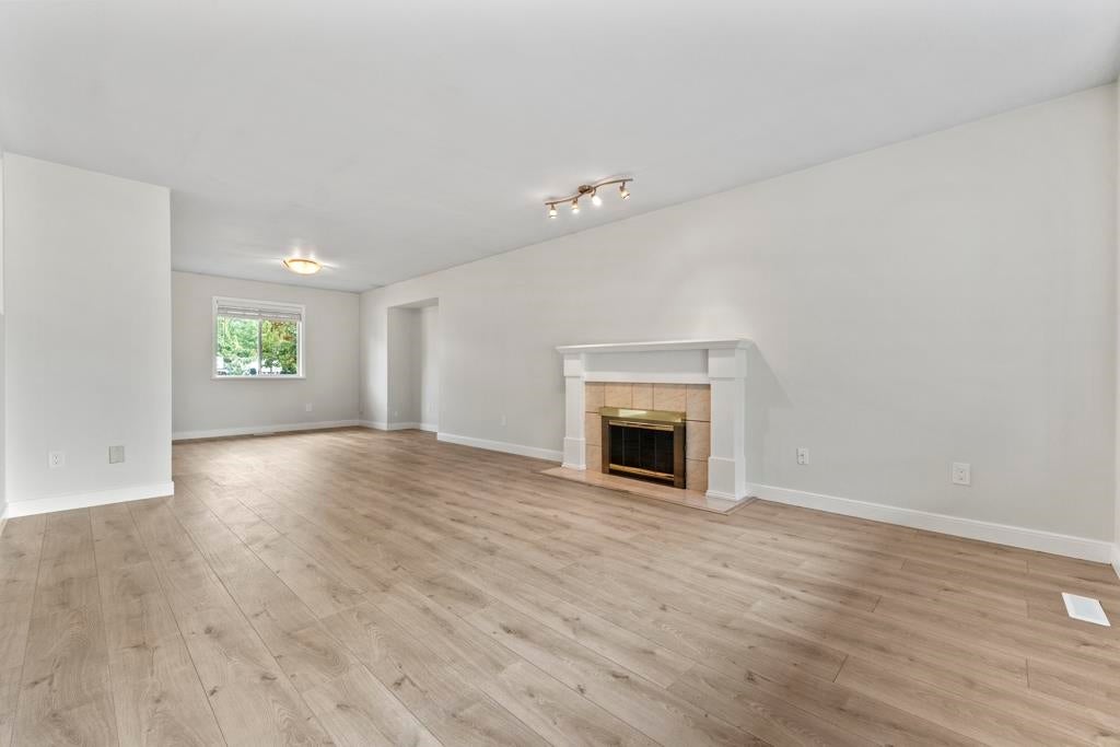 1830 Walnut Crescent - Central Coquitlam Single Family Residence for Sale, 4 Bedrooms (R3162406)# - 8 1830 Walnut Crescent - Central Coquitlam Single Family Residence for Sale, 4 Bedrooms (R3162406)# - 8