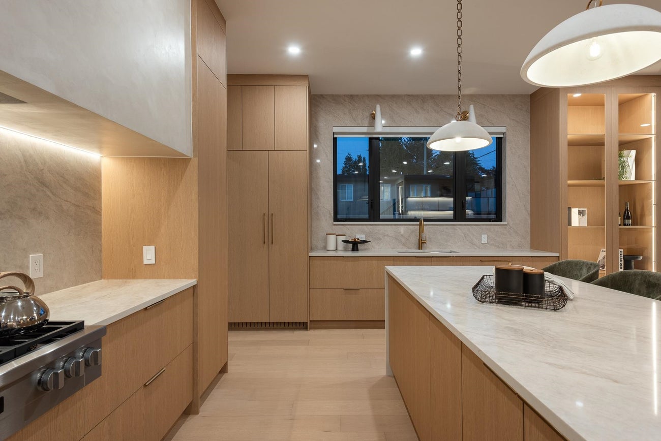 805 Prospect Street - Harbour Place Single Family Residence for Sale, 8 Bedrooms (R3162725)# - 11