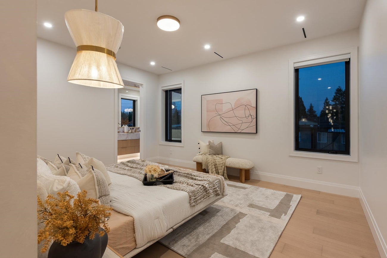 805 Prospect Street - Harbour Place Single Family Residence for Sale, 8 Bedrooms (R3162725)# - 24