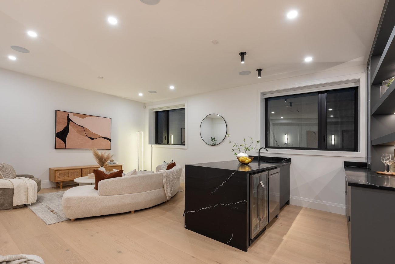805 Prospect Street - Harbour Place Single Family Residence for Sale, 8 Bedrooms (R3162725)# - 35