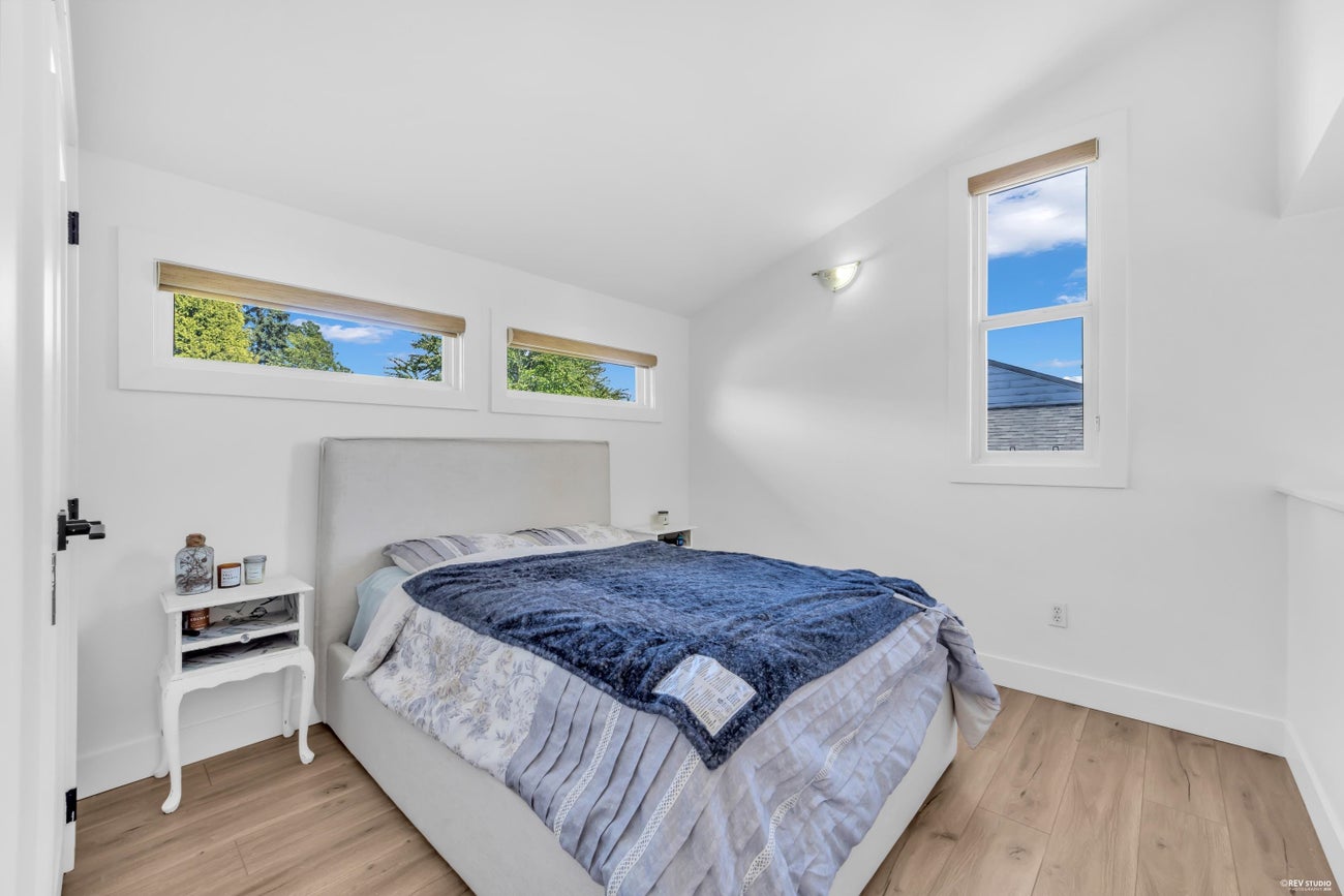 330 Leroy Street - Central Coquitlam Single Family Residence for Sale, 3 Bedrooms (R3162761)# - 19