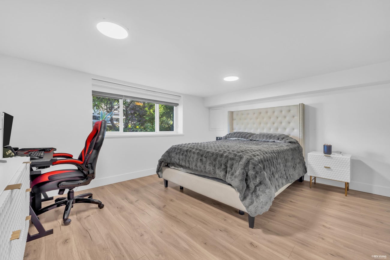 330 Leroy Street - Central Coquitlam Single Family Residence for Sale, 3 Bedrooms (R3162761)# - 22