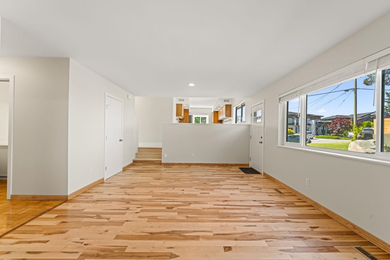 218 Mundy Street - Central Coquitlam Single Family Residence for Sale, 3 Bedrooms (R3163148)# - 19