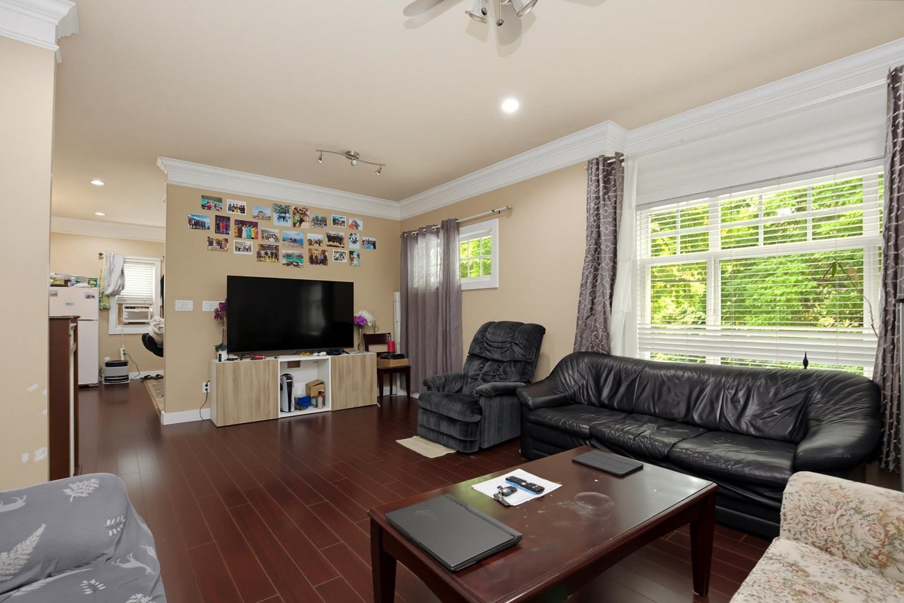 575 Alderson Avenue - Coquitlam West Single Family Residence for Sale, 6 Bedrooms (R3163176)# - 21