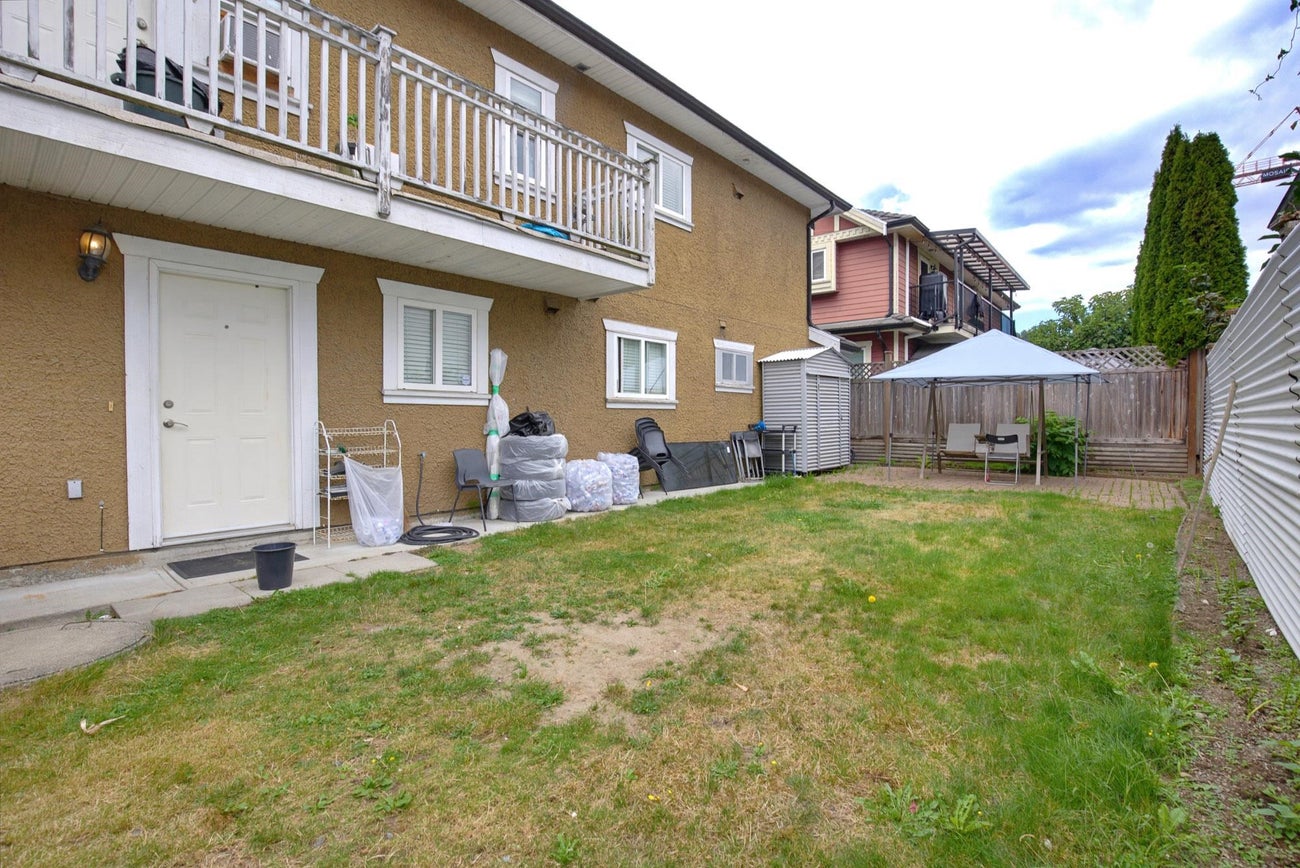 575 Alderson Avenue - Coquitlam West Single Family Residence for Sale, 6 Bedrooms (R3163176)# - 39