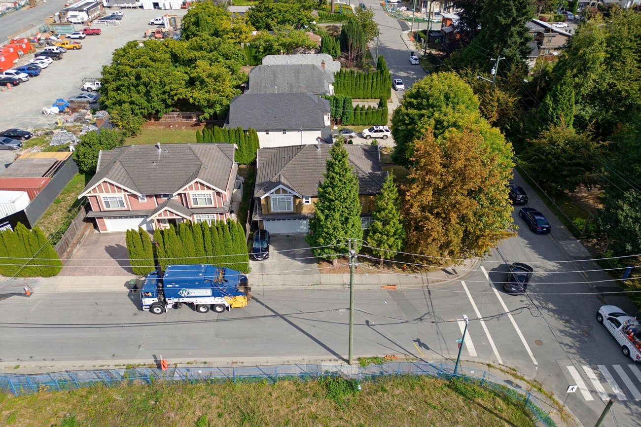 575 Alderson Avenue - Coquitlam West Single Family Residence for Sale, 6 Bedrooms (R3163176)# - 3