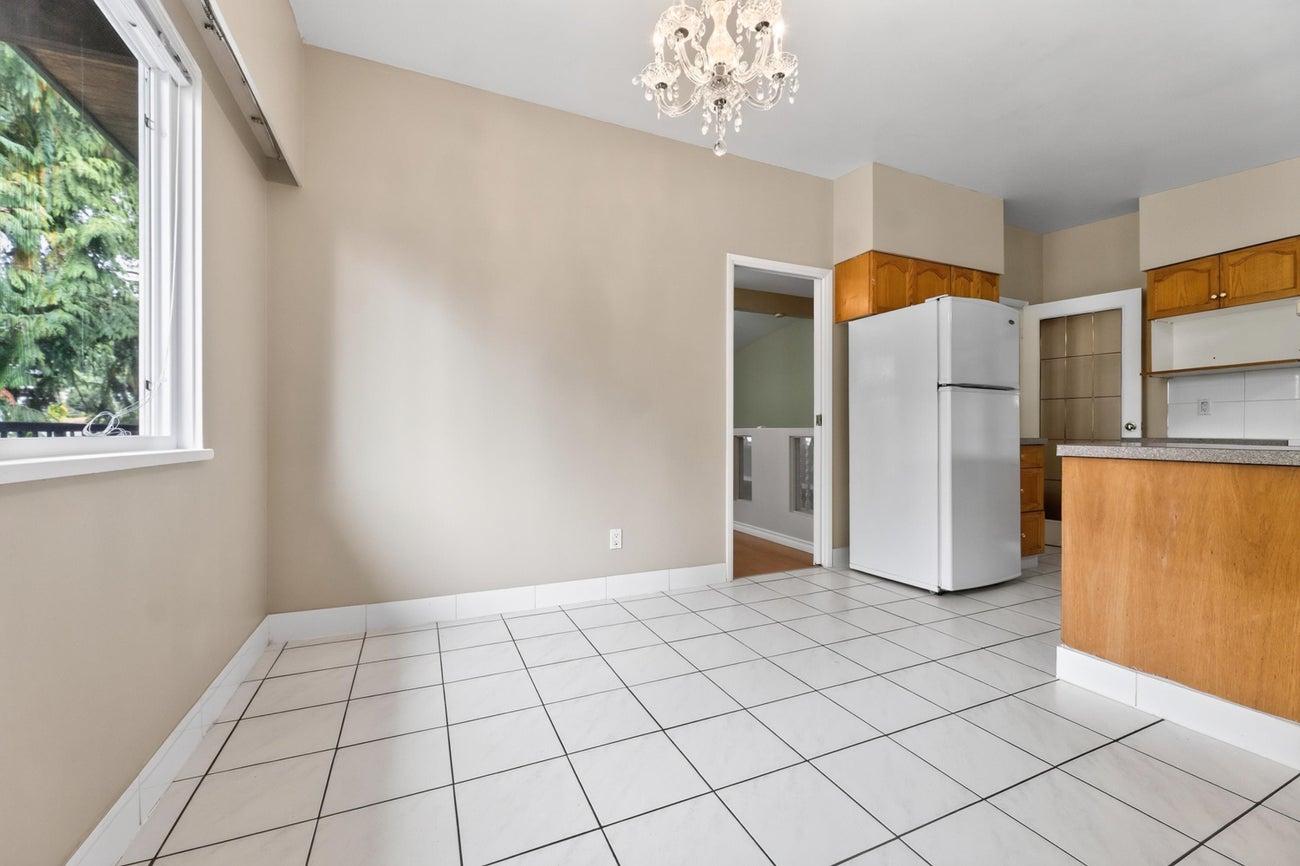 469 Laurentian Crescent - Central Coquitlam Single Family Residence for Sale, 6 Bedrooms (R3165089)# - 22