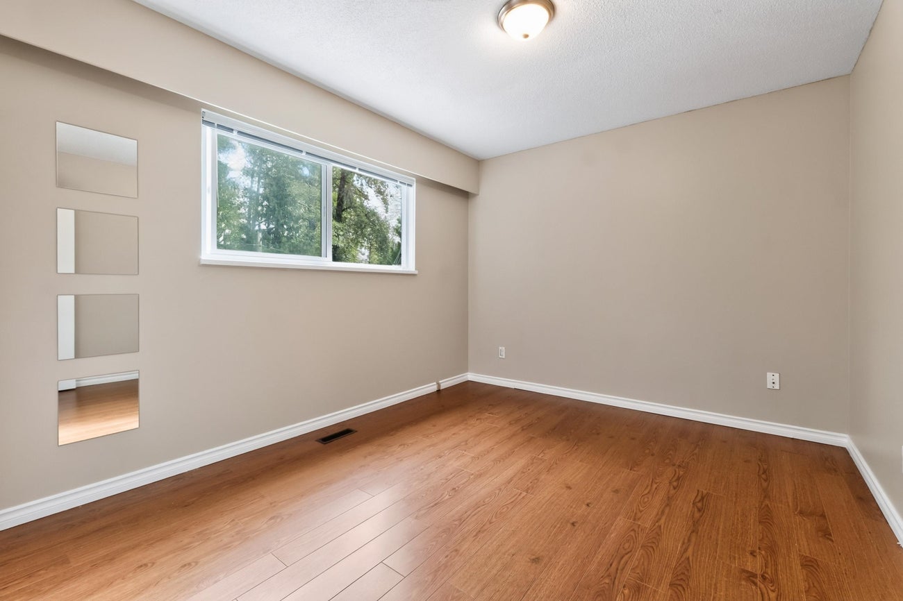 469 Laurentian Crescent - Central Coquitlam Single Family Residence for Sale, 6 Bedrooms (R3165089)# - 30