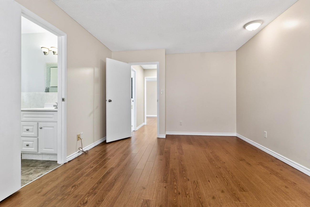 469 Laurentian Crescent - Central Coquitlam Single Family Residence for Sale, 6 Bedrooms (R3165089)# - 32