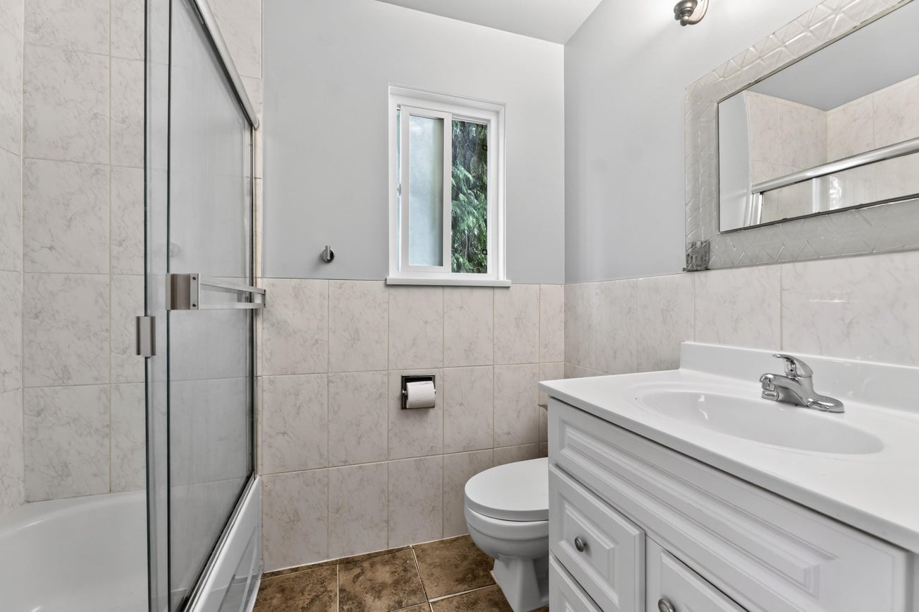 469 Laurentian Crescent - Central Coquitlam Single Family Residence for Sale, 6 Bedrooms (R3165089)# - 34