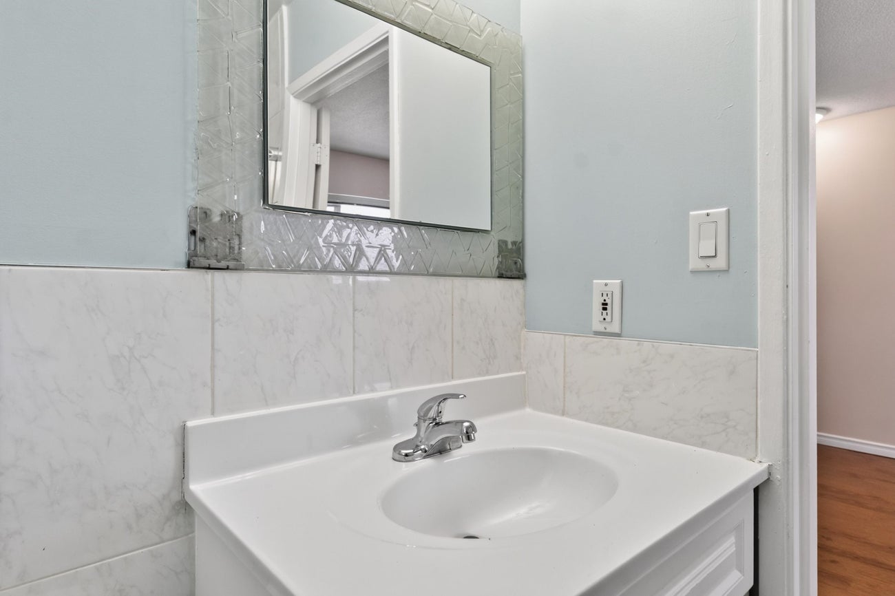 469 Laurentian Crescent - Central Coquitlam Single Family Residence for Sale, 6 Bedrooms (R3165089)# - 35
